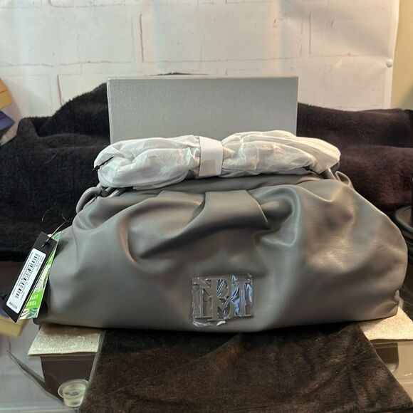 BADGLEY MISCHKA GREY WRAPPED FRAME CLUTCH WITH CHAIN STRAP NWT - Picture 1 of 10